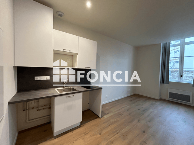 Studio (33.83 m²) à louer - Laval (53000)