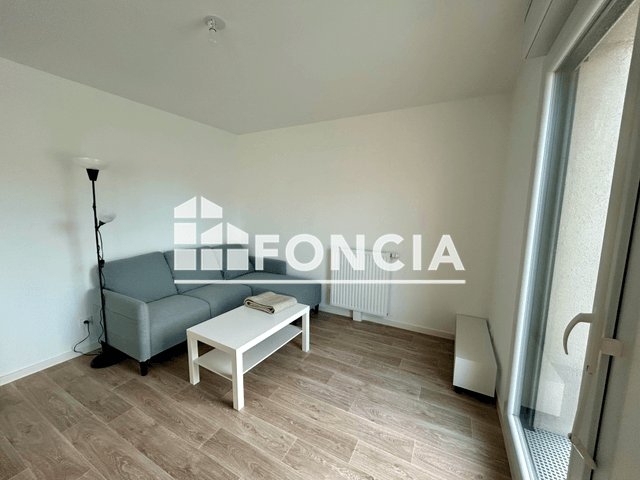 Appartement meublé 3 pièces (79.44 m²) à louer - La Roche Sur Yon (85000)