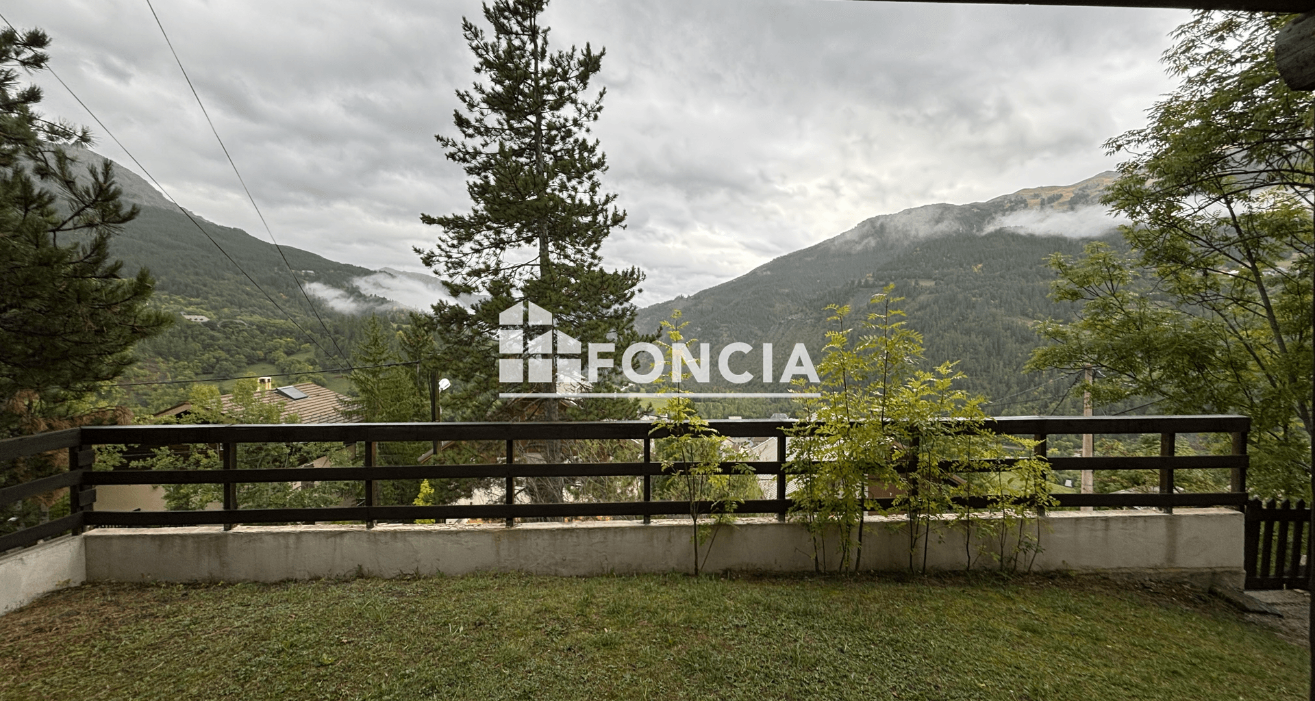 Maison 10 pièces (193 m²) à vendre - Allos (04260)