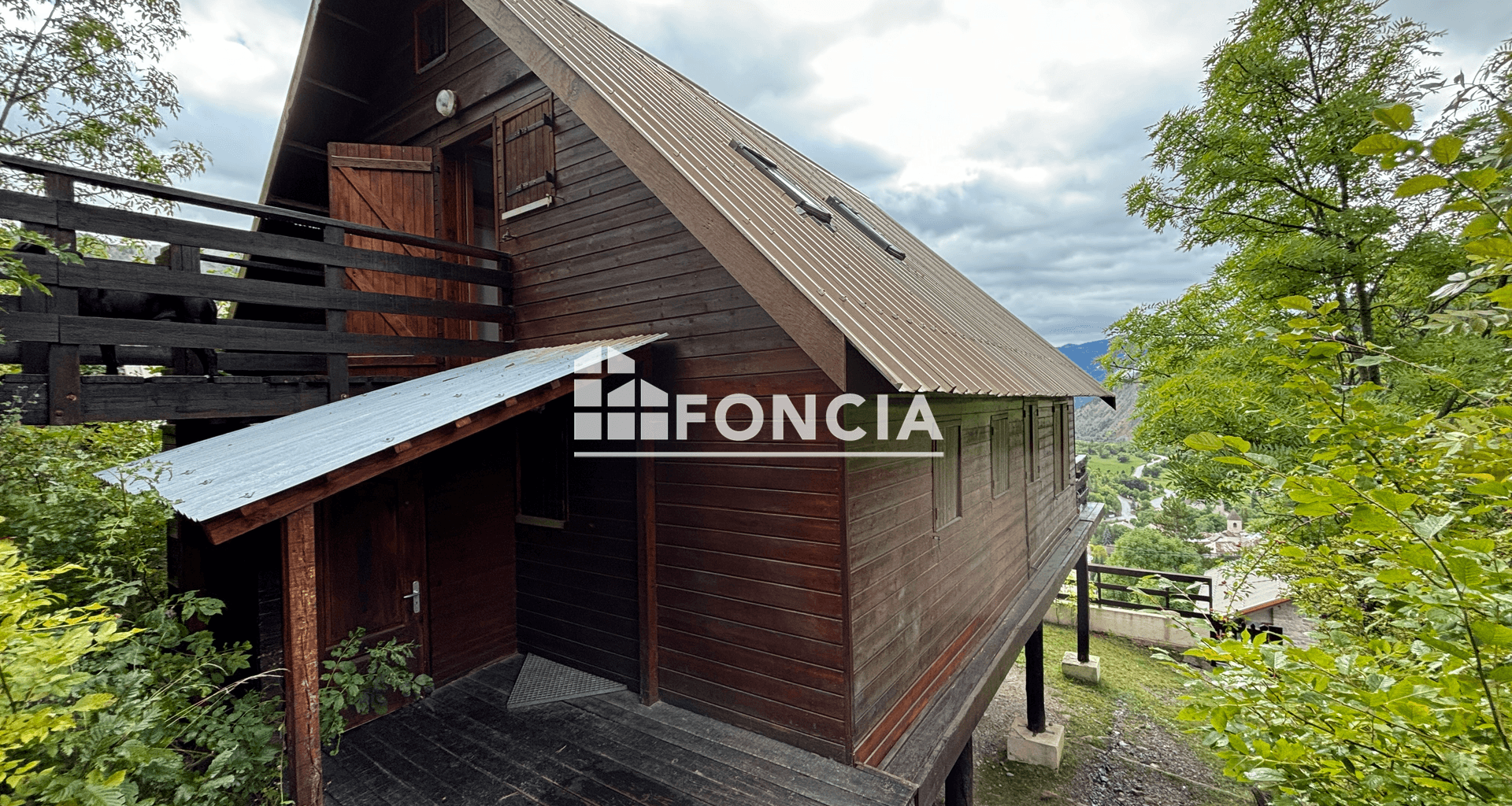 Maison 10 pièces (193 m²) à vendre - Allos (04260)