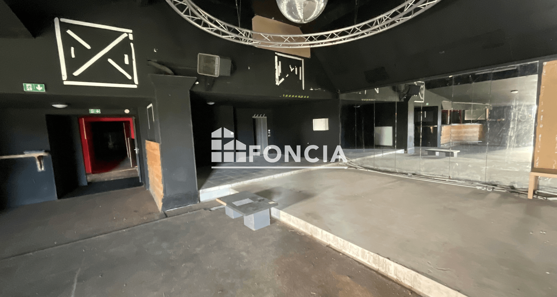 Maison 3 pièces (303 m²) à vendre - Arçonnay (72610)