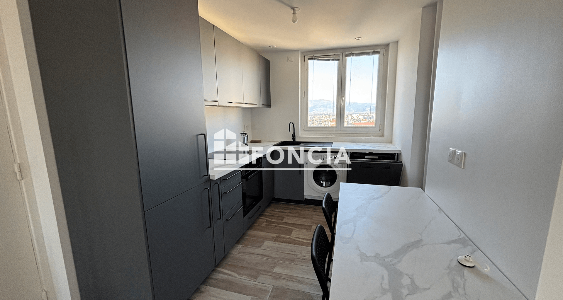 Appartement meublé 3 pièces (54 m²) à louer - Bourg-lès-valence (26500)