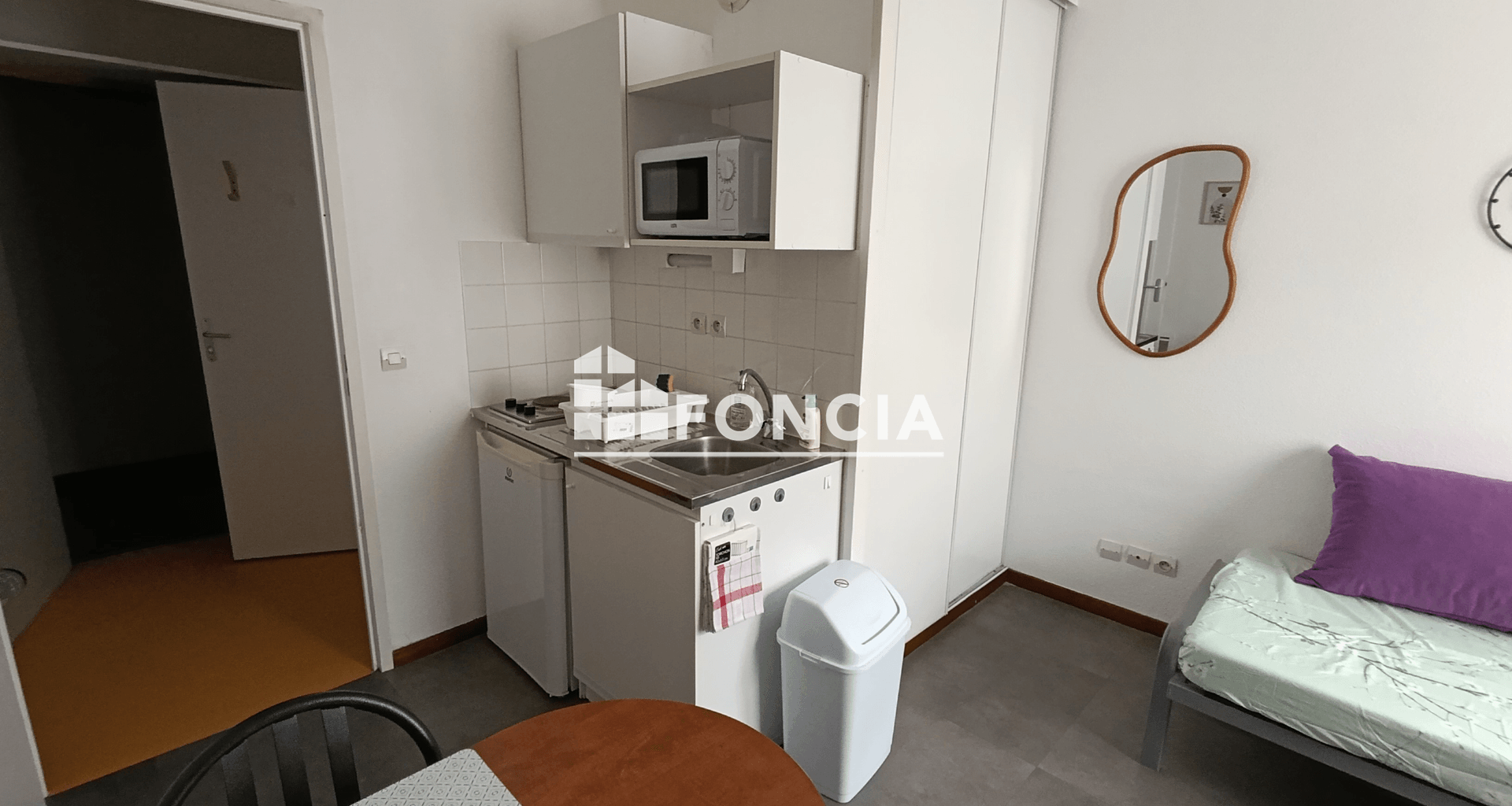 Studio meublé (19.1 m²) à louer - Saint-étienne (42000)
