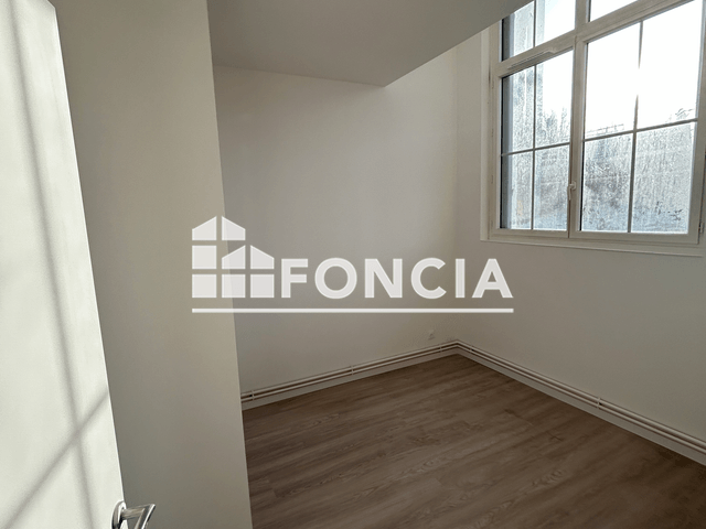 Appartement 5 pièces (108.92 m²) à louer - Louviers (27400)