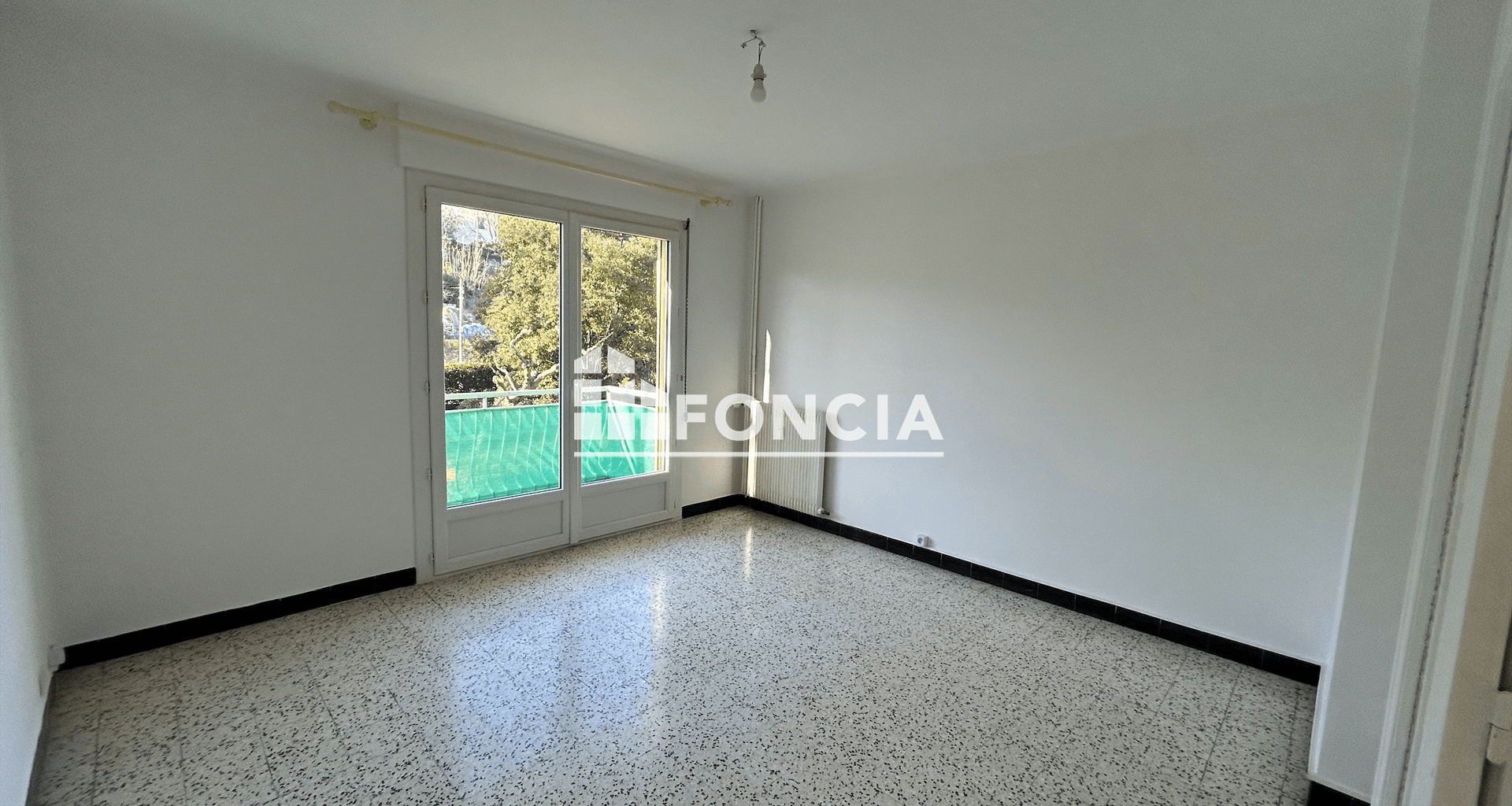 Appartement 2 pièces (45.6 m²) à louer - Nîmes (30000)