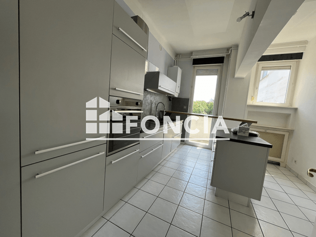 Appartement 5 pièces (142.79 m²) à louer - Mulhouse (68100)