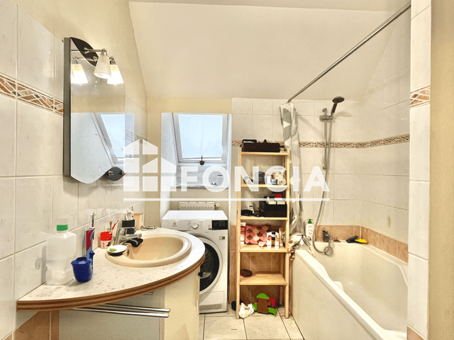 Appartement 4 pièces (88.46 m²) à louer - Chemaudin Et Vaux (25320)