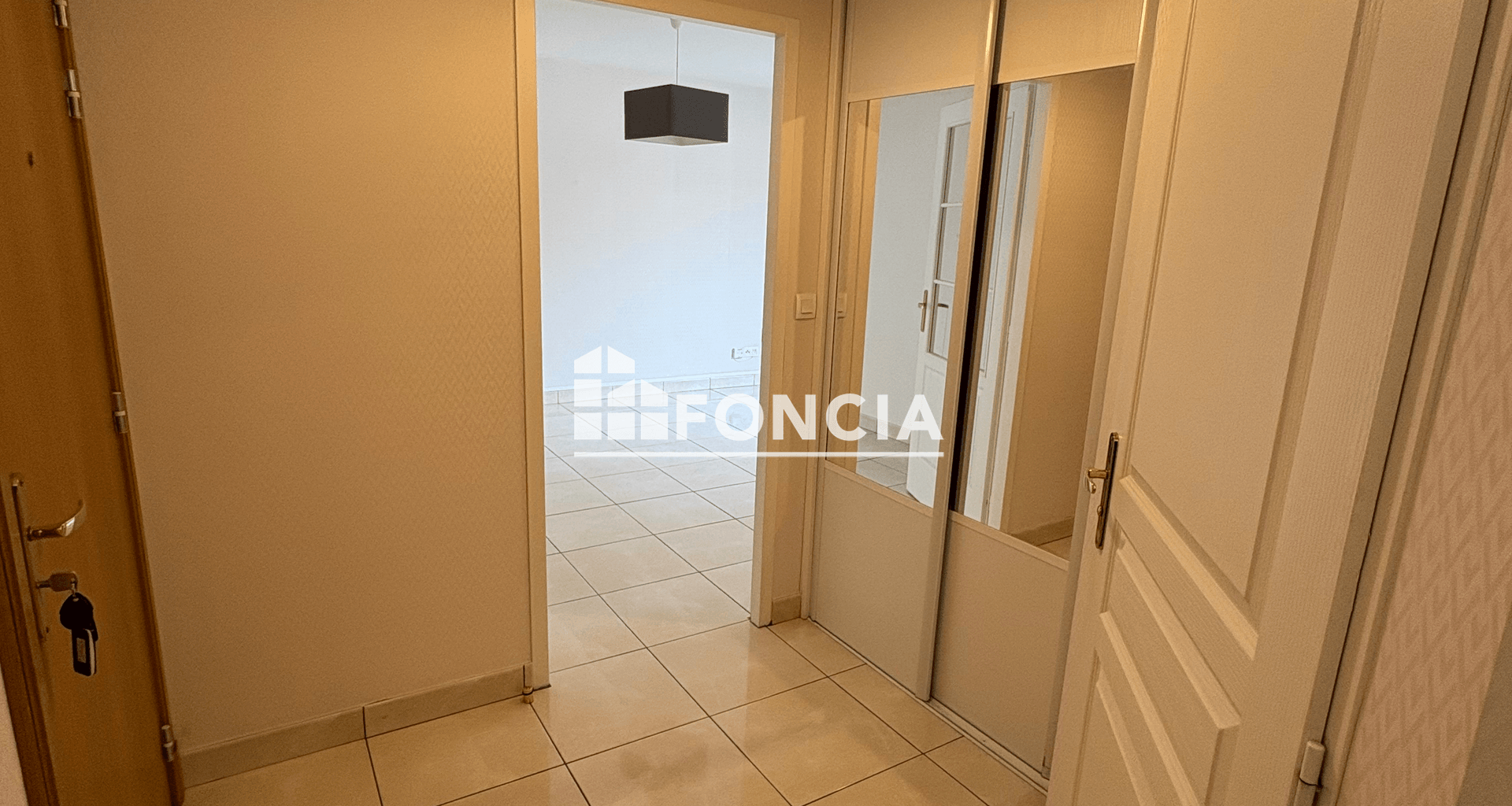 Appartement 2 pièces (53 m²) à louer - Besançon (25000)