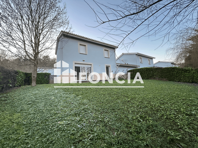 Maison 4 pièces (80.16 m²) à louer - Agen (47000)