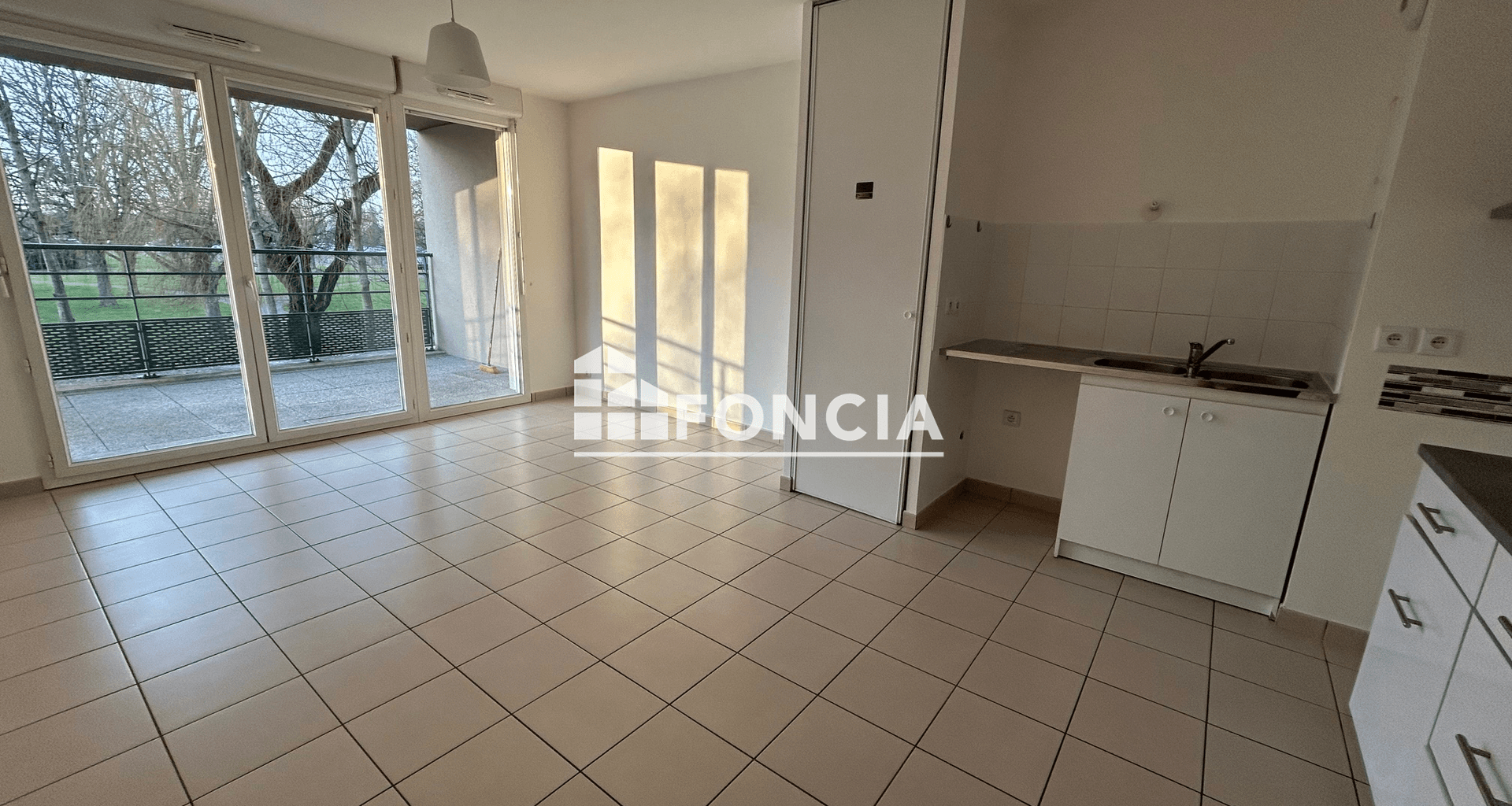 Appartement 3 pièces (53.85 m²) à louer - Savigny-le-temple (77176)