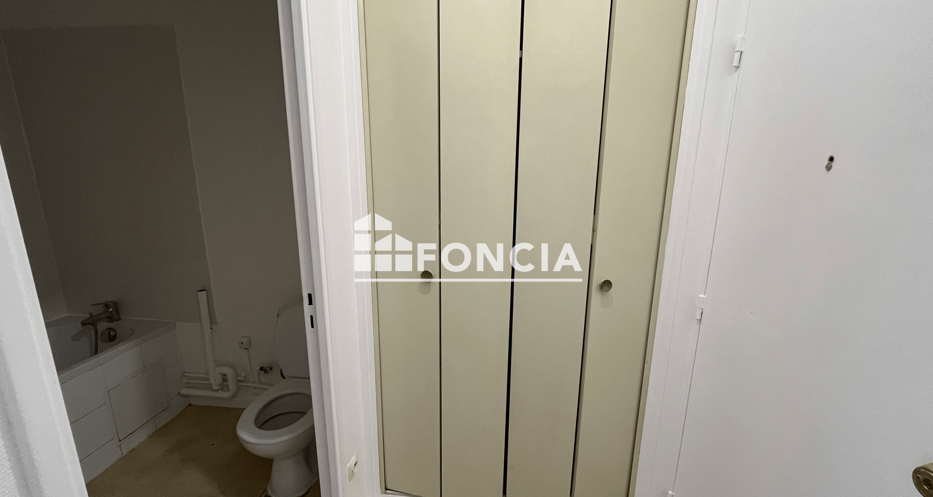 Studio (27.47 m²) à louer - Evry (91000)