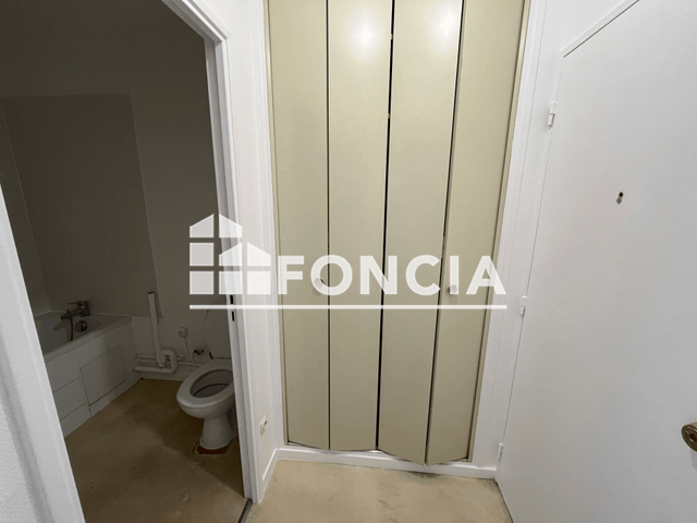 Studio (27.47 m²) à louer - Evry (91000)