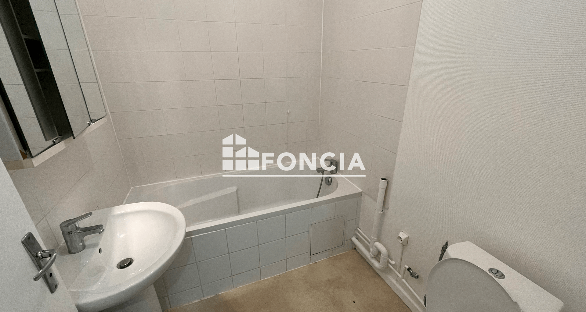 Studio (27.47 m²) à louer - Evry (91000)