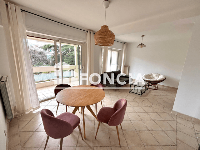 Appartement meublé 2 pièces (45.61 m²) à louer - Toulon (83000)