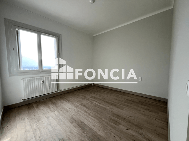 Appartement 4 pièces (95 m²) à vendre - Nîmes (30900)