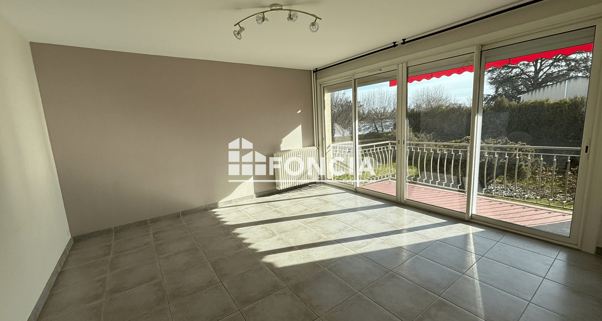 Appartement 3 pièces (73.98 m²) à louer - Guilherand-granges (07500)