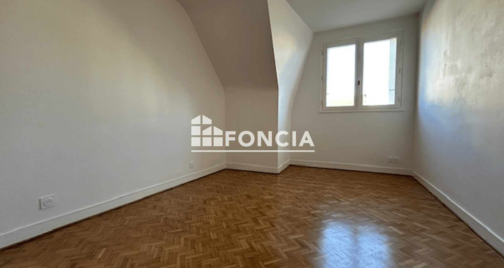 Appartement 2 pièces (45.06 m²) à louer - Douarnenez (29100)