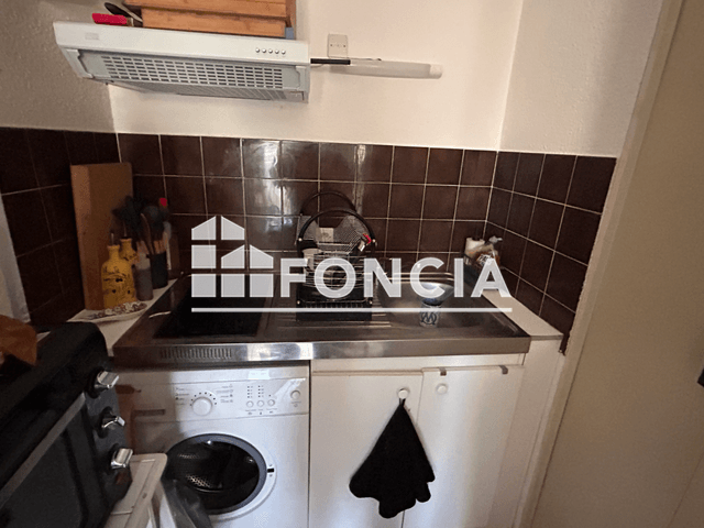 Appartement 2 pièces (25.09 m²) à louer - La Londe Les Maures (83250)