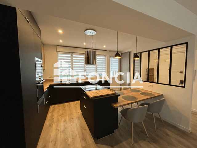 Appartement meublé 4 pièces (87.17 m²) à louer - Lorient (56100)