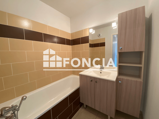 Appartement 2 pièces (42.67 m²) à louer - La Riviere Saint Sauveur (14600)