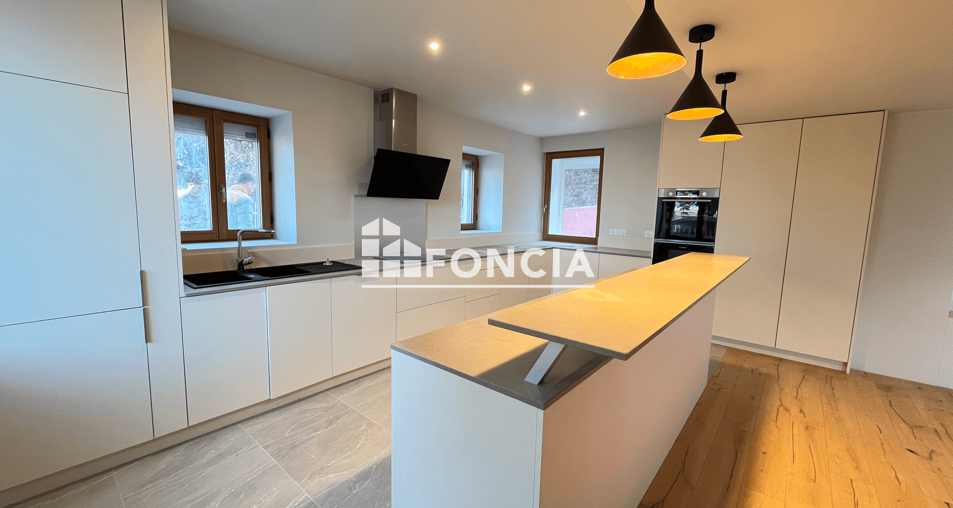 Maison 8 pièces (348.08 m²) à louer - Chens-sur-léman (74140)