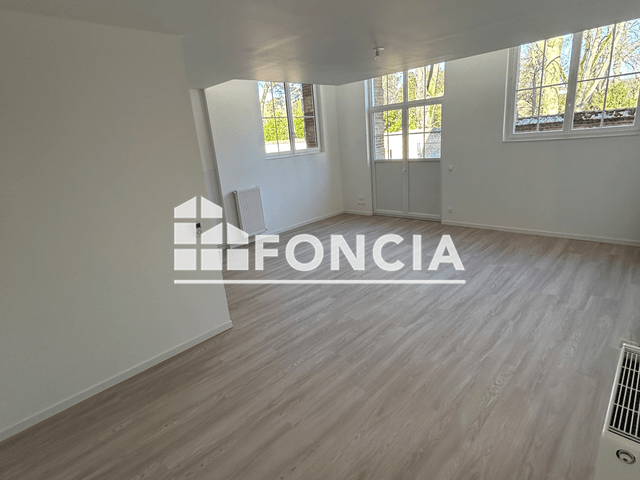 Appartement 6 pièces (117.72 m²) à louer - Louviers (27400)