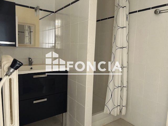 Appartement 2 pièces (48.92 m²) à louer - Uzes (30700)