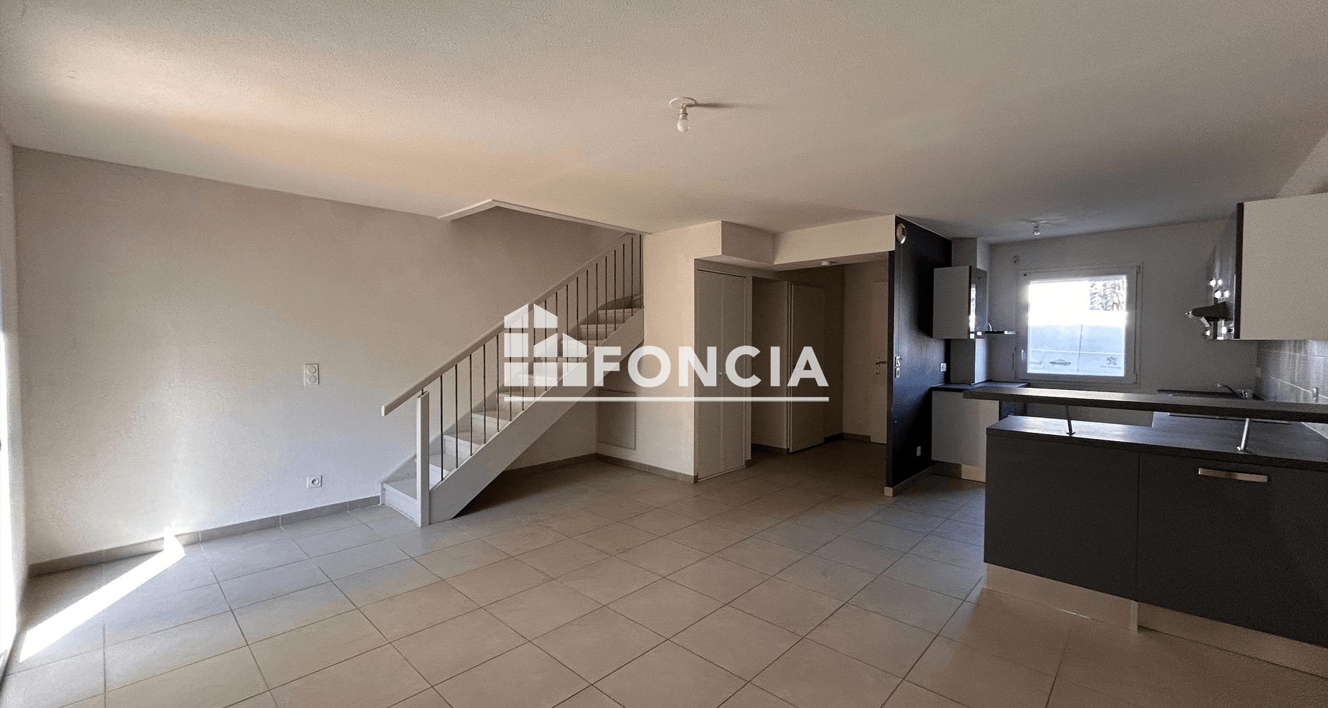 Maison 4 pièces (72.86 m²) à louer - Le Cannet-des-maures (83340)