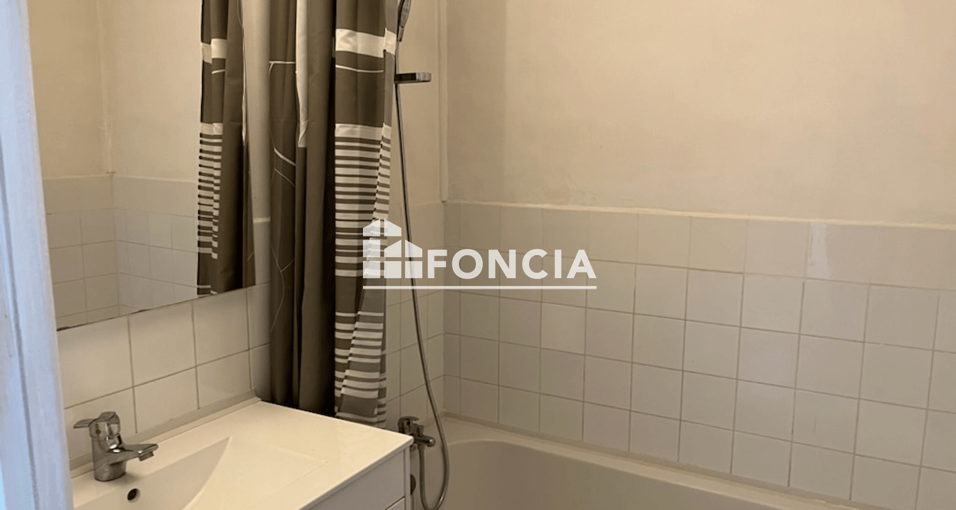 Appartement 3 pièces (62 m²) à louer - Saint-étienne (42100)