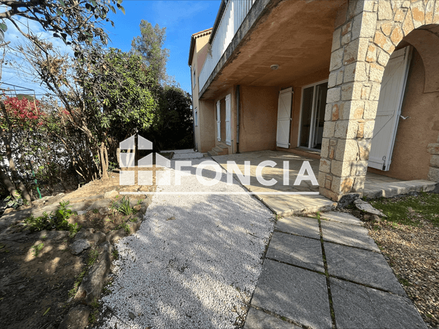 Appartement 3 pièces (90.35 m²) à louer - Saint-raphael (83700)