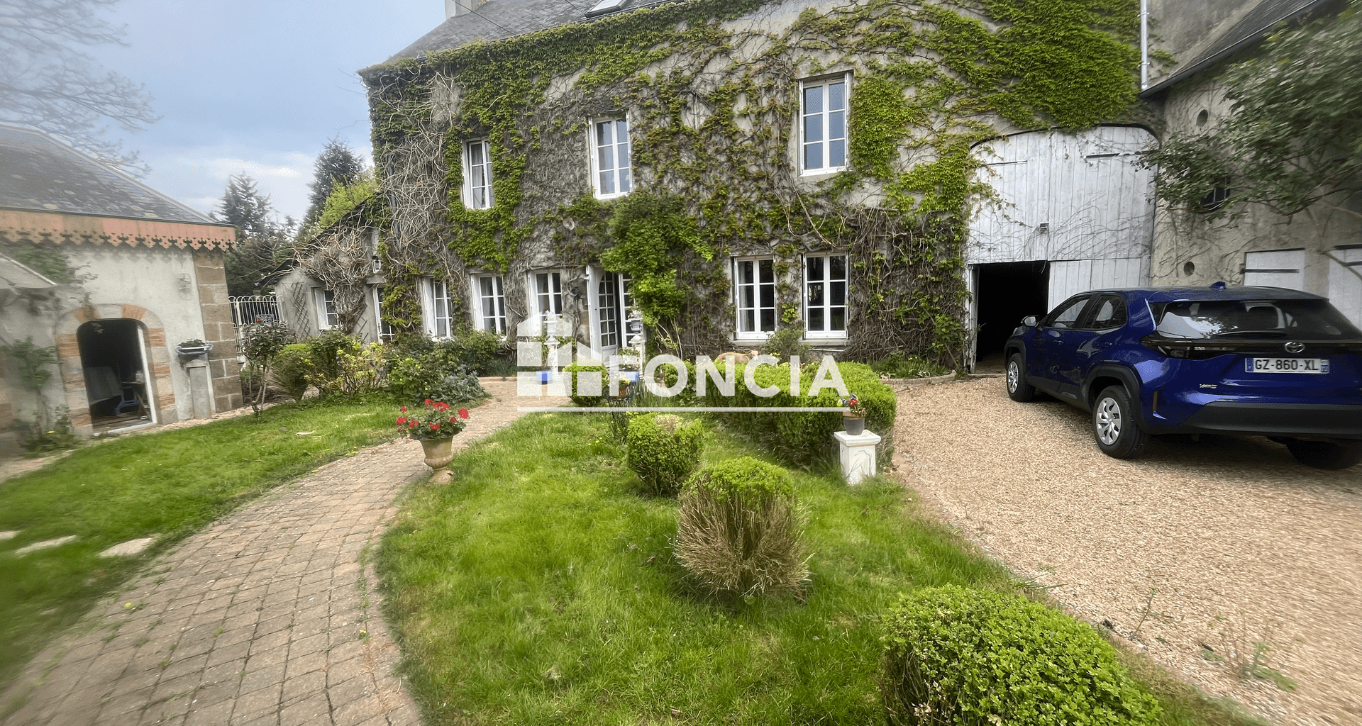 Maison 8 pièces (238.05 m²) à vendre - Fresnay-sur-sarthe (72130)