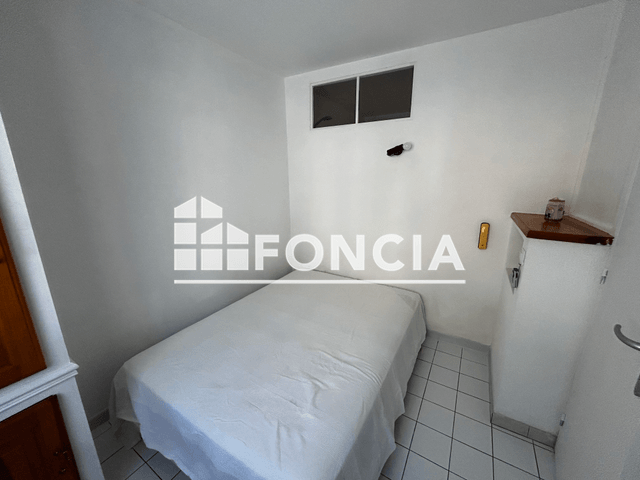 Appartement meublé 2 pièces (30 m²) à louer - Les Angles (30133)