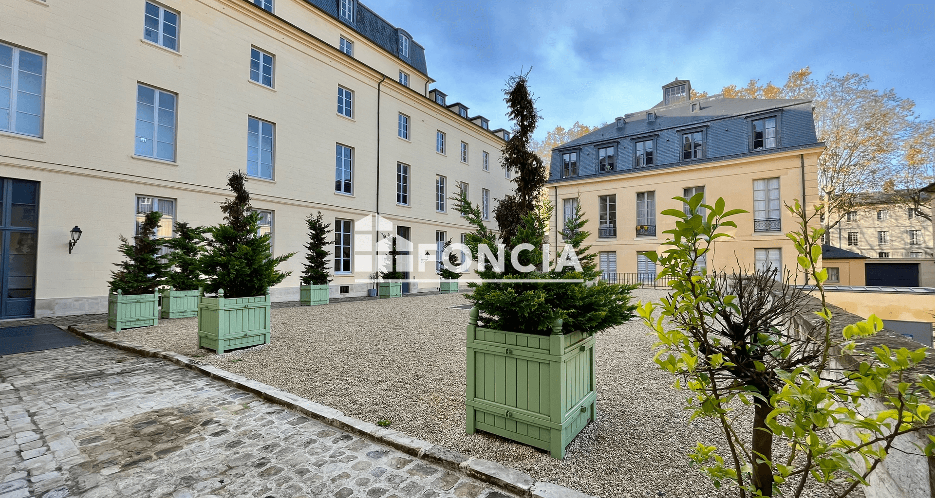 Appartement 2 pièces (48.3 m²) à louer - Versailles (78000)