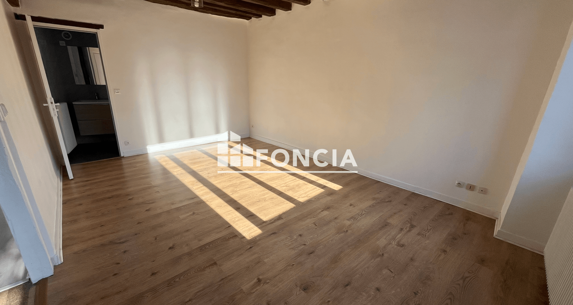 Studio (37.85 m²) à louer - Jouars-pontchartrain (78760)