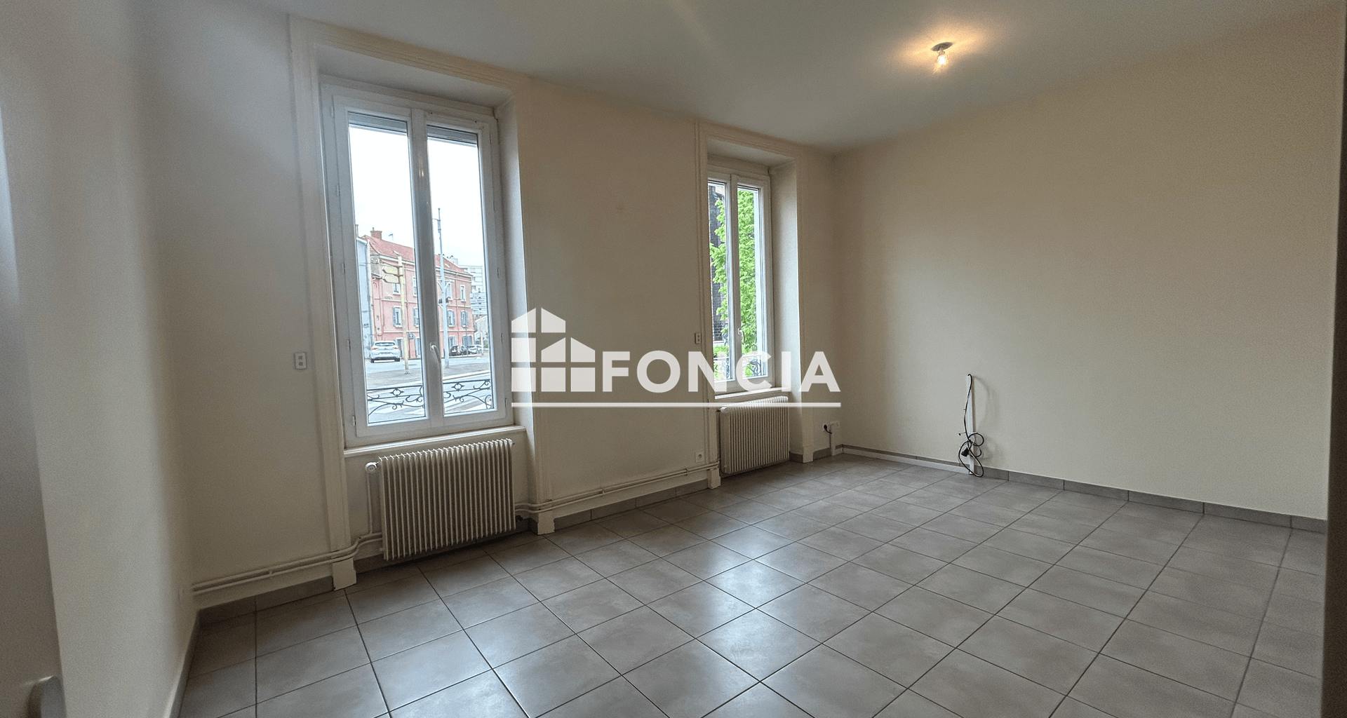 Appartement 2 pièces (59.93 m²) à louer - Roanne (42300)