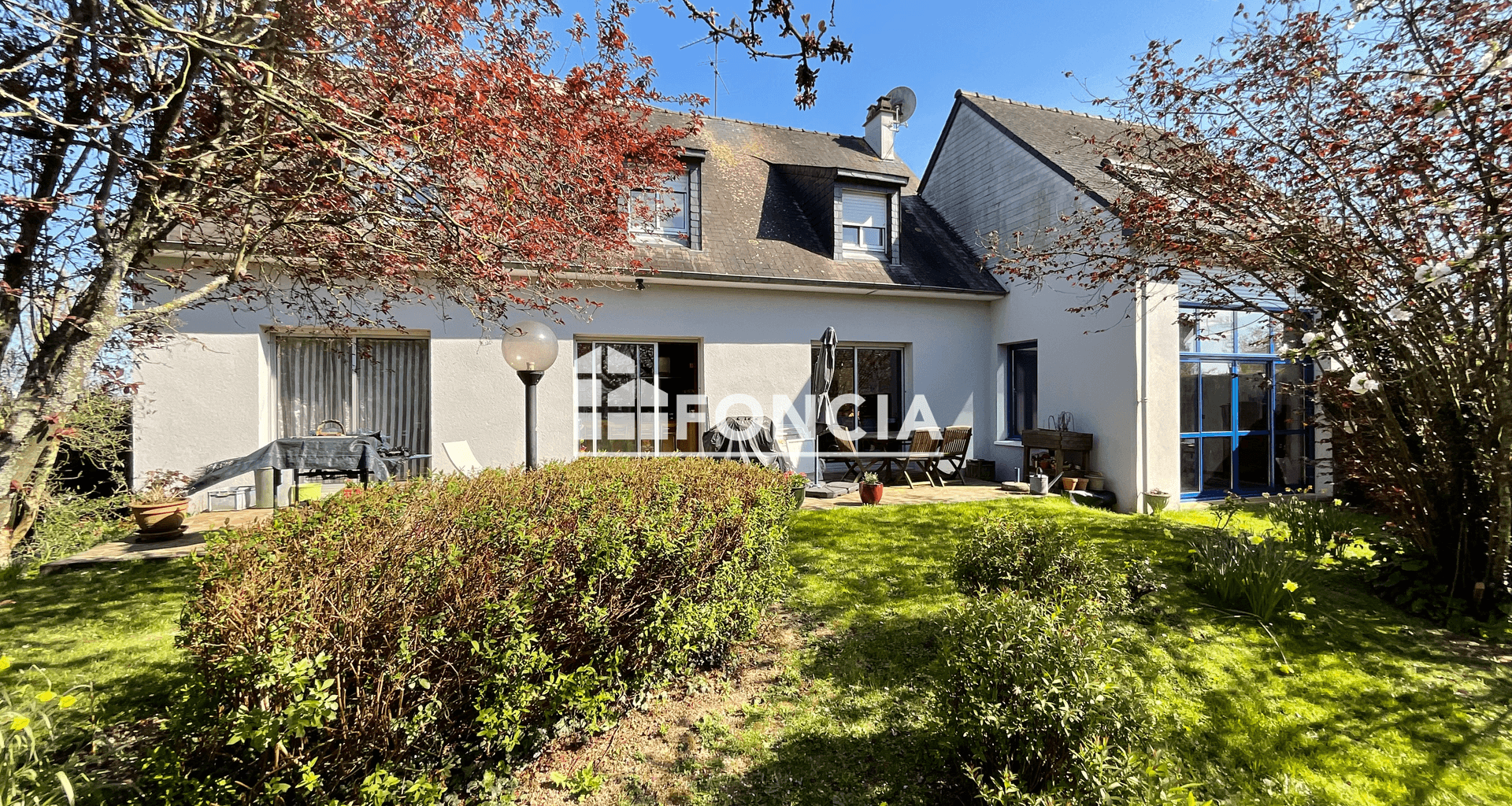 Maison 8 pièces (215 m²) à vendre - Laval (53000)