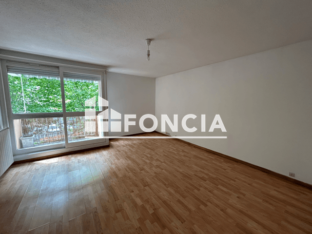 Appartement 2 pièces (55 m²) à louer - - Nimes (30000)