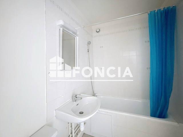 Studio meublé (25.3 m²) à louer - Clermont Ferrand (63000)