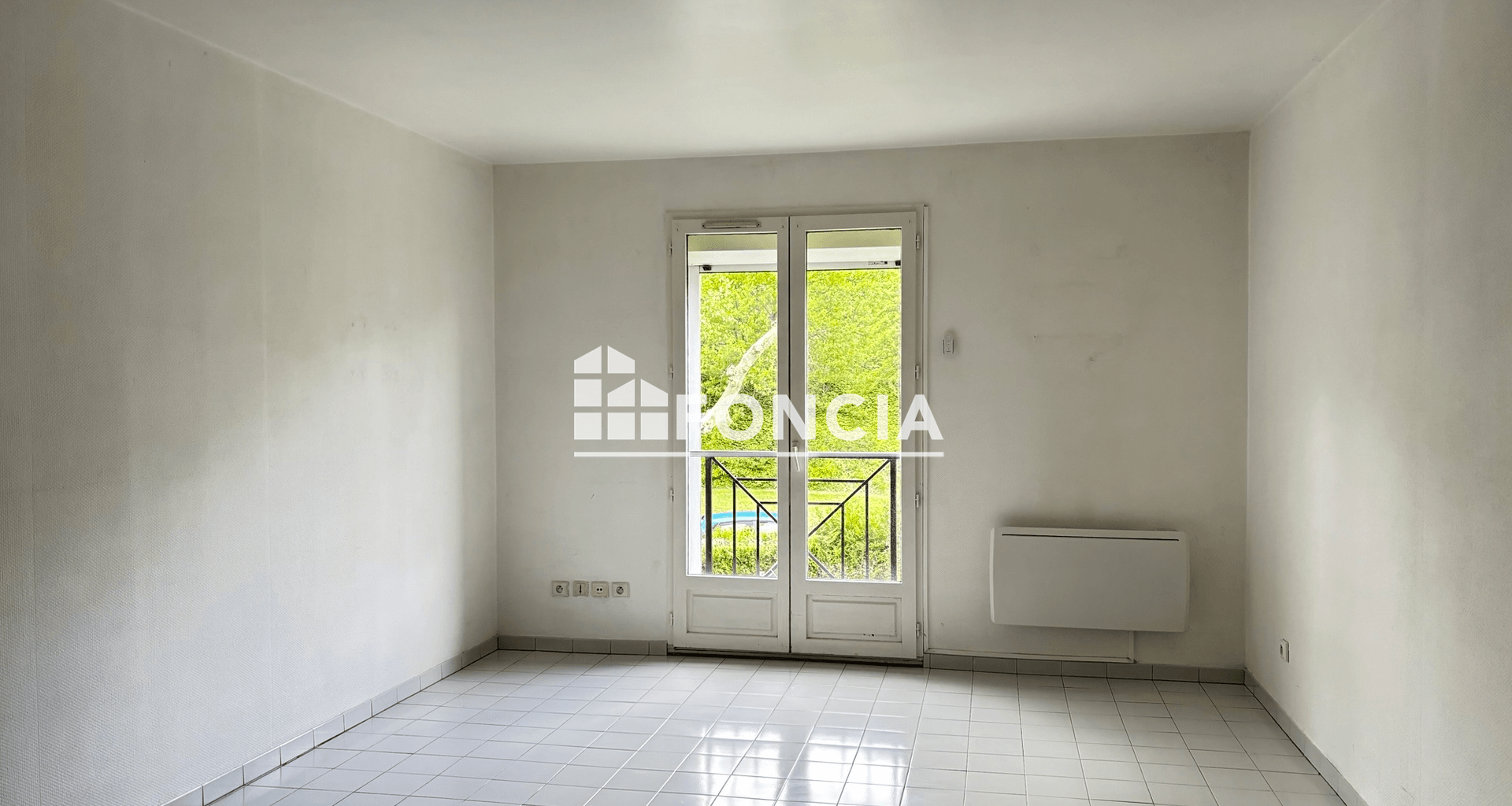 Studio (31.5 m²) à louer - ÉTréchy (91580)