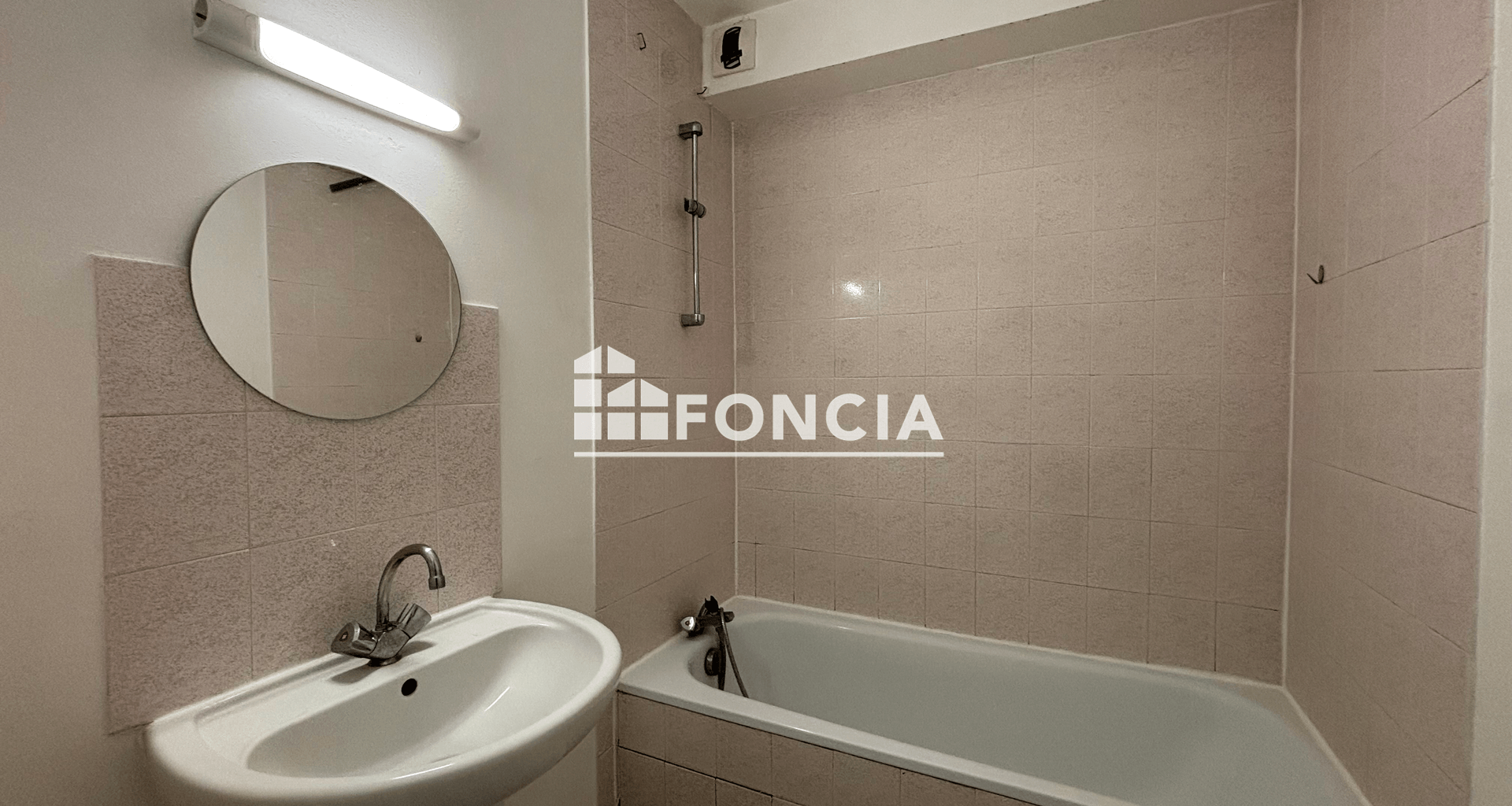 Studio (31.5 m²) à louer - ÉTréchy (91580)
