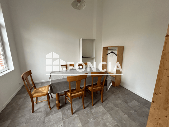 Appartement meublé 4 pièces (89.07 m²) à louer - Lille (59800)