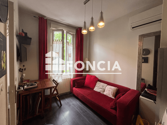 Studio meublé (20.07 m²) à louer - Pierre Benite (69310)