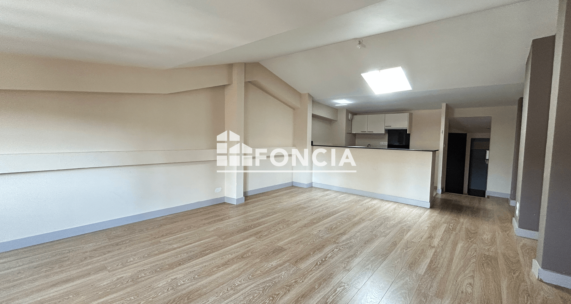 Appartement 3 pièces (74.68 m²) à louer - Saintes (17100)
