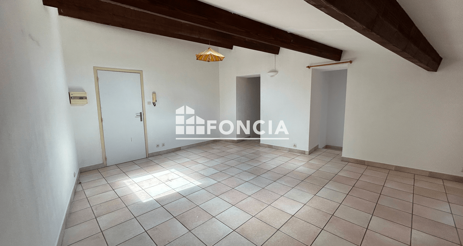 Appartement 2 pièces (40 m²) à louer - Pont-saint-esprit (30130)