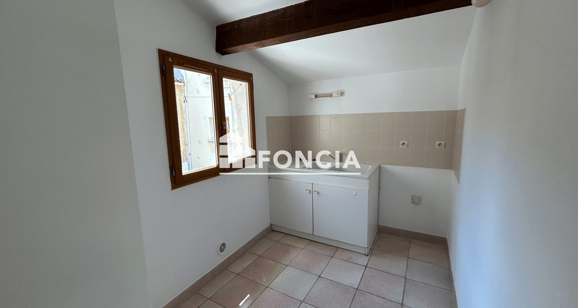 Appartement 2 pièces (40 m²) à louer - Pont-saint-esprit (30130)