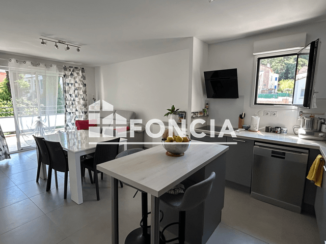 Appartement 3 pièces (71.01 m²) à louer - Hyeres (83400)