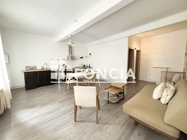 Appartement meublé 3 pièces (78.88 m²) à louer - Arles (13200)