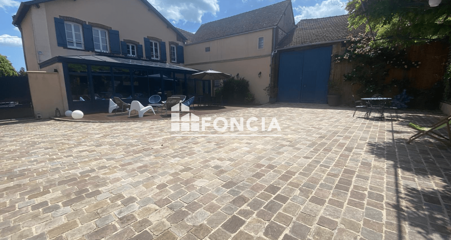 Maison 9 pièces (195 m²) à vendre - Châteauneuf-en-thymerais (28170)