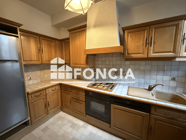 Appartement 3 pièces (71.98 m²) à louer - Besancon (25000)