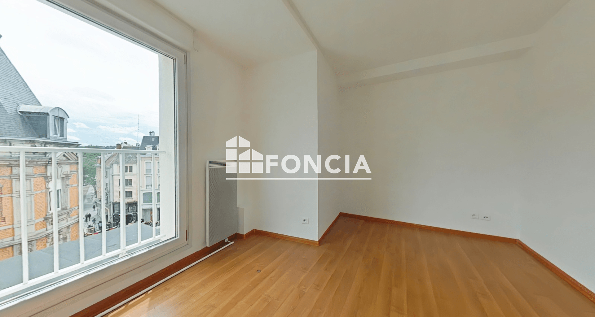 Appartement 4 pièces (112.9 m²) à louer - Mulhouse (68100)